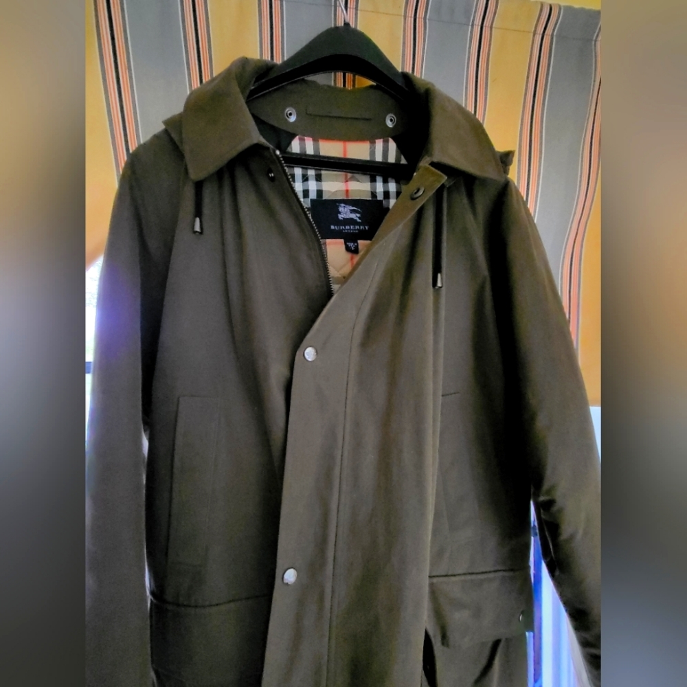 Mens Burberry S coat